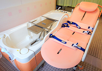 ストレッチャーバス